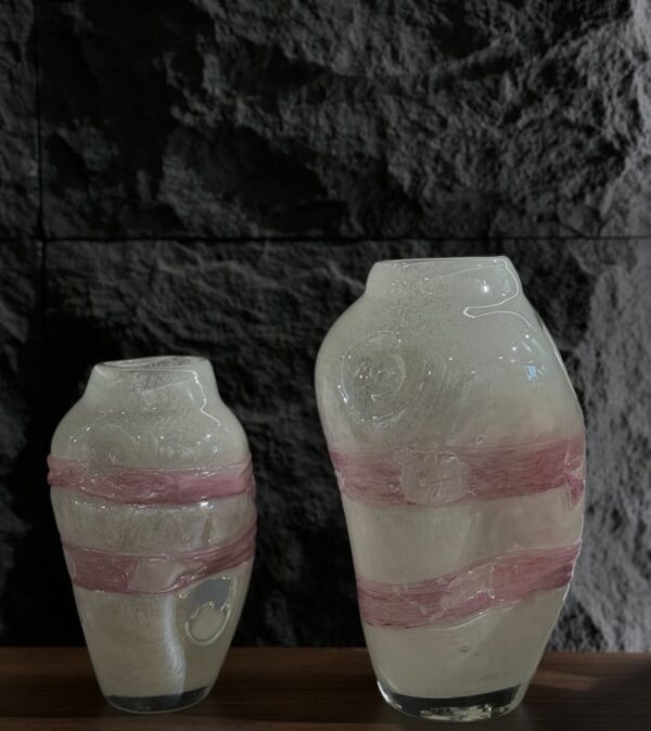 Glass and stone vase - Image 10